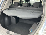 トノカバーがあるので、車外から荷室内が見えず防犯面とプライバシー面が向上します。