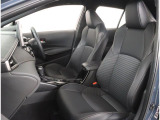 長時間の運転も疲れにくいフロントシート!体をしっかり支えてくれて運転がしやすい形状です!
