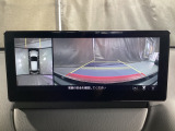 360度モニターは、4つのカメラによる前後左右・俯瞰映像でドライバーからは見えない領域の危険認知をサポート!全周囲の死角を減らし、狭い駐車場や幅寄せ、T字路の進入などの運転の安心感を高めます!