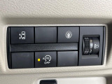 【パワースライドドア】スマートキーや運転席のスイッチでスライドドアの開閉が可能♪電動だから力を入れてドアを開ける必要が無く、小さいお子様でも、重い荷物を持っている時もラクに開け閉めできます♪