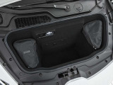 納車前には専門のテクニカルスタッフにより、 厳密な納車前点検を実施しますので、ご安心してお乗り頂けます。
