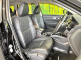 運転席シート廻りは使用感も少なく、良好な状態となっています。前オーナー様が丁寧に使っていたことがよくわかりますね。