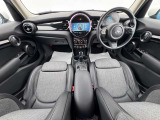 こちらのお車はMINI NEXT鶴ヶ島に展示中です。☆お問合せをお待ちしてます!