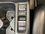 セレクターノブの下に、異なる加速感を楽しめるドライブモードスイッチがついています。一般道、スポーツ走行、エコ走行など、シーンに合わせて最適な加速感を楽しめるドライブモードスイッチです。