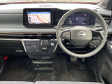 運転席周りの視界もよくハンドルも軽い取り回しなのですごく運転がしやすい車です。