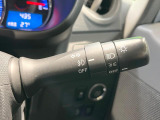 【オートライト】周りの明るさに応じて自動でヘッドライトの点灯・消灯ができる機能です!ライトの付け忘れ・消し忘れなどが無くなり、雨の日や夕方の走行も安心!トンネル通過時も便利ですね♪