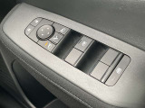 運転席オートが付いたパワ-ウインドスイッチです。