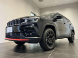 「どこにでも行ける。何でもできる。」Jeepに息づく自由の精神はその素晴らしい性能で、Jeepだから辿り着ける未知なる世界へ誘い心と身体を開放します。