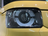 LEDヘッドライトは、点灯の瞬間から最大光量を発揮し、突然暗くなるトンネルなどでの安定感を高めます。