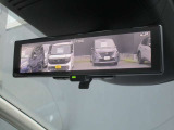 インテリジェントルームミラーはフル乗車でも後方が確認できます。