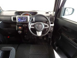 視界良好、操作しやすい運転席です。