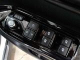 全席オートパワーウィンドウ☆窓の全閉全開が自動で出来るので便利ですよ♪