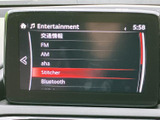 停車中には、多彩なエンターテイメント機能をお楽しみいただけます。長距離移動や待ち時間も快適に過ごせる、便利な機能が満載です。移動時間を有効活用しましょう。