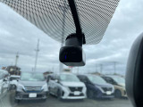 前後にドライブレコーダー装備です!もしもの時やあおり運転の証拠映像は自分の身を守る為にも必要ですね!