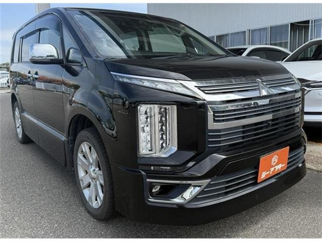 デリカD:5 2.2 G パワーパッケージ 4WD 後席モニター 禁煙車 純正10インチナビ
