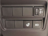 運転席から各種操作が可能です。