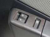 パワーウィンドウを装備しております!助手席ウィンドウの閉め忘れも運転席で解決できます♪