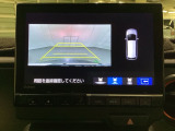 バックでの車庫入れも安心です! リアカメラが付いているバックモニター付のナビを装備しております。バンパーについているソナーや、操作線もついており距離感も画面から確認できます。