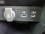 便利な充電用USBジャックも付いています。