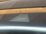 【トヨタセーフティセンス】走行中に前方の車両等を認識し、衝突しそうな時は警報とブレーキで衝突回避と被害軽減をアシスト。より安全にドライブをお楽しみいただけます。