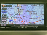 高機能ナビゲーションシステムが、目的地までスムーズに導きます。オーディオ機能も充実し、快適なドライブをさらに豊かに演出します。