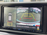 【パノラマモニター】専用のカメラにより、上から見下ろしたような視点で360度クルマの周囲を確認することができます☆死角部分も確認しやすく、狭い場所での切り返しや駐車もスムーズに行えます。