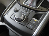 手元で直感的に操作できるコマンダースイッチや、停車時に便利なオートホールド機能を搭載!運転中の視線移動を抑え、安全で快適なドライブをサポートします。優れた操作性と上質感、ぜひ店頭でお確かめください。