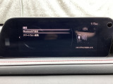 Apple Carplay・Android Auto対応!マツダ コネクト(コマンダーコントロール)でスマートフォンを操作して、通話、音楽を聴いたり、マップで目的地を調べることができます。