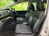 運転しやすいように配置された操作系。快適なドライブをサポートします。上質な素材と丁寧な作りが、所有欲を満たします。