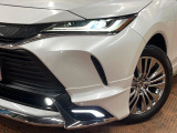 【シーケンシャルターンランプ付きLEDヘッドライト】人気の『流れるウィンカー』付きのLEDヘッドライトを装備♪高級感はもちろん、点灯時は存在感たっぷりで他車からも認識されやすく安心です。