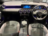車両は屋内展示しておりますので天候に関係なくごゆっくりコンディションご確認頂けます。車両を倉庫へ保管している場合が御座いますのでご来店前に在庫確認頂けると幸いです。TEL072-784-8800