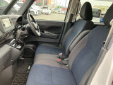 運転席と助手席の乗り換えが楽にできます