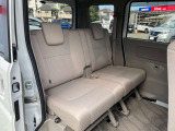大人4名での乗車も上質かつ快適です!