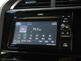ナビゲーションは純正ディスプレイオーディオ(WX-151CP)を装着しております。AM、FM、CD、Bluetooth、ワンセグTVがご使用いただけます。初めて訪れた場所でも安心ですね!