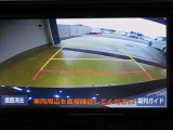 バックガイドモニターで、後方を確認しながら安心して駐車することができます。運転初心者も熟練者も必須の機能ですよ!