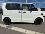 N-BOXカスタム ブラック スタイル 4WD 