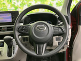 視認性の高いメーターで、運転に必要な情報を的確に把握。走行状況をひと目で確認でき、安全運転をサポートします。