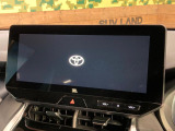 【12.3インチワイドナビ】高級感とインパクトのある大型ワイドナビを装備。各種オーディオ操作はもちろん、横長ワイド画面でのマップ2分割表示など、利便性も高いナビです♪