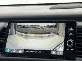 駐車時に便利なバックカメラを装備しています。