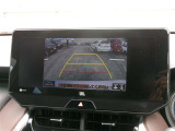 バックモニター付きですので、日常の駐車はもちろん、人や障害物などを映像で確認できるので安心です!(補助装置になりますので、目視でもご確認ください)