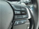 ◆アダプティブクルーズコントロール◆予め設定した車速内でクルマが自動的に加減速。前走車との適切な車間距離を維持しながら追従走行します。【LKAS】車線維持支援システムでステアリング操作を支援。