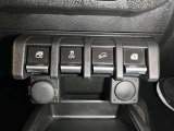 パワーウインドウは運転席ワンタッチ式になっています。挟み込み防止機能付きなので小さなお子様やペットの安全も確保します。