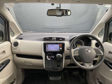 運転席周りの画像です。興味がわいて来ませんか?ゆっくり、じっくりご覧下さい。