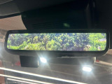 【デジタルインナーミラー】後席の大きな荷物や同乗者で後方が確認しづらい時でも安心!カメラが撮影した車両後方の映像をルームミラー内に表示。クリアな視界で状況の確認が可能です!