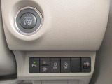 キーレスプッシュスタート。軽とは思えないほどの豊富な装備も魅力的!運転席から操作ラクラク。