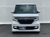 LEDヘッドライトを装備しています。LEDヘッドライトはとても明るく、雨の日や夜間走行も安全・安心です。