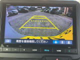 ◆◆バックカメラの画像です。ガイドラインがスムースな車庫入れをサポートいたします!車庫入れの安心感がアップしますね☆