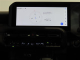 ディスプレイオーディオを装備。スマホとクルマをつなぐことで、これまでのナビに加えて、いろんなサービスが楽しめます。