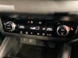 【シートヒーター】寒い日に重宝するシートヒーター!エアコンより早く温まってくれるので寒がりの人も安心ですね♪エアコンの温風は乾燥するから苦手、という方にもをおすすめです。