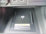 置くだけ充電システムも装備されております。